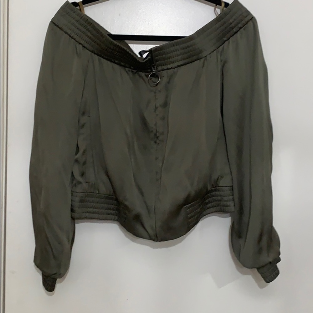 BCBG Maxazria wide next jacket long sleeves